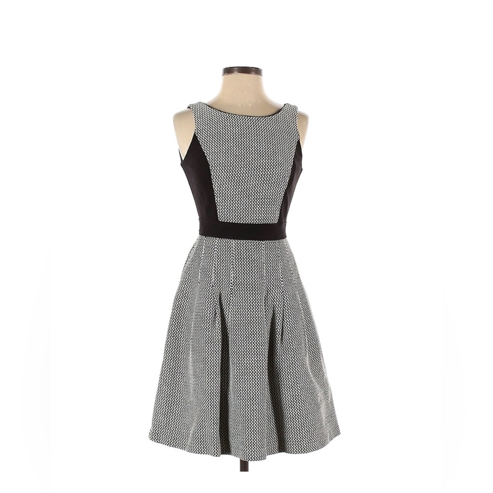 White House Black Market Fit & Flare Dress Size 2